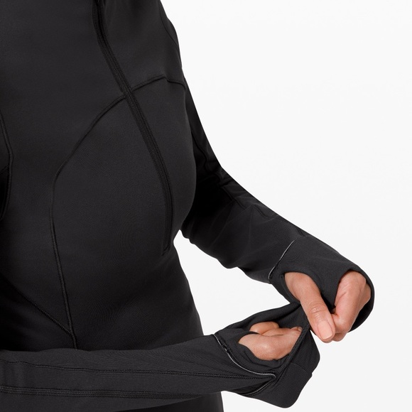 Lululemon Run Briskly 1/2 Zip - Picture 6 of 7